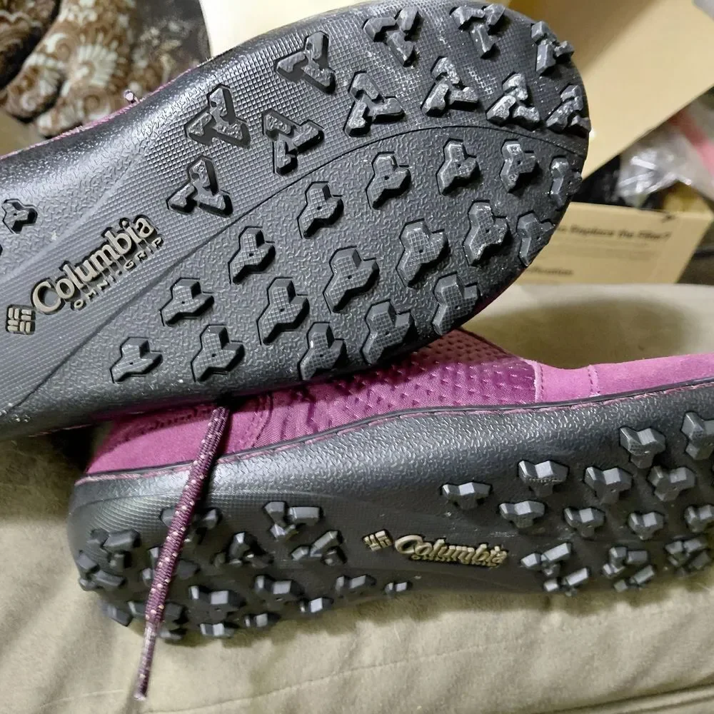 Columbia NWOT Purple Lace Up, Faux FUR LINED, Women's Boots